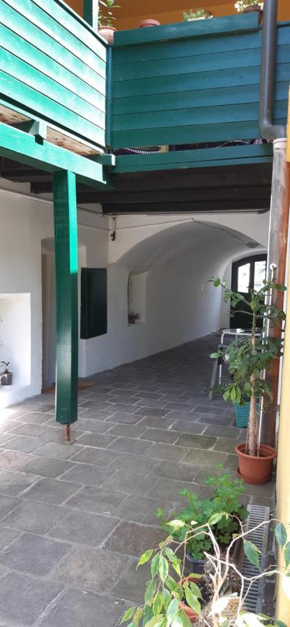 Apartment Mit 1 Schlafzimmer In Altstadthaus Sankt Veit an der Glan Exterior photo